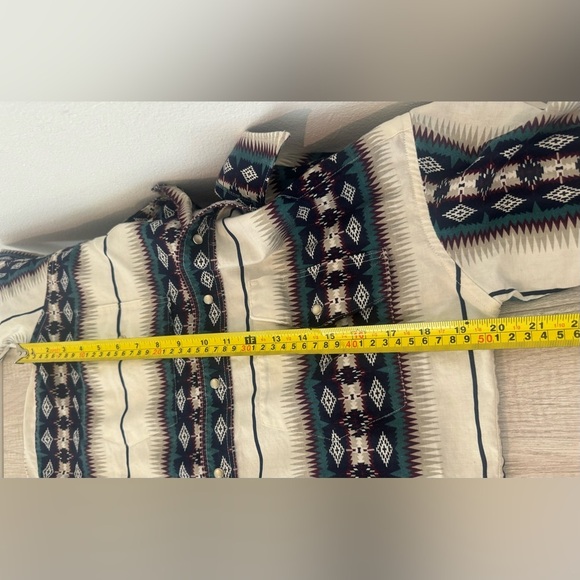 Wrangler Vintage Aztec Pearl Snap Button Up Western Short Sleeve Shirt Med *READ - Picture 9 of 9